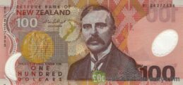100 New Zealand Dollars banknote series 1999 obverse accepted for exchange