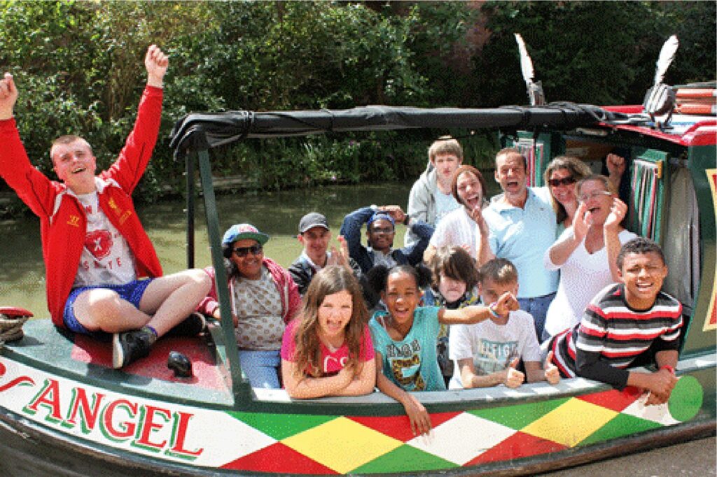 Angel II of Islington canalboat