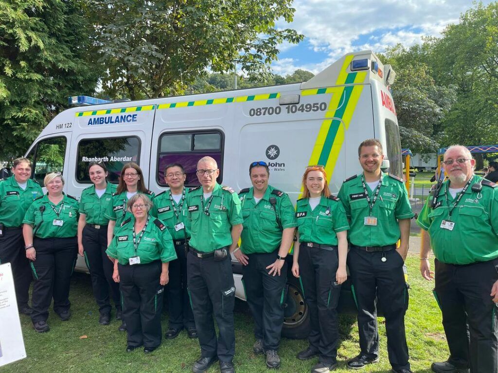 Image of volunteers at St John Ambulance Cymru