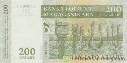 200 Malagasy Ariary banknote (thatch-roofed gateway) reverse
