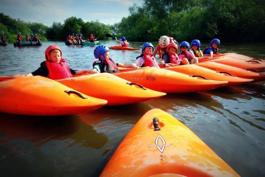 children kayaking at Walesby Forest