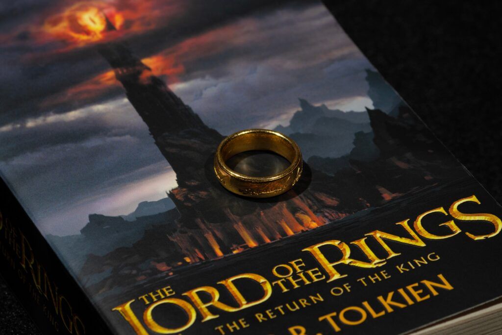 BOGOTA, COLOMBIA - SEPTEMBER 29 OF 2024 The return of the king english book version with the one ring on and black background